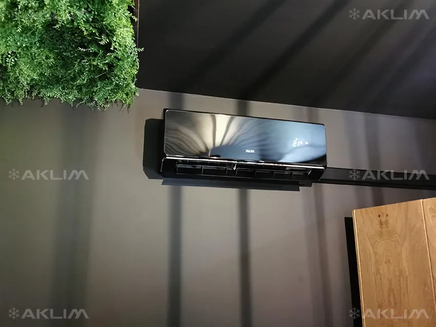 Montaż klimatyzacji AUX Halo Deluxe jednostka wewnętrzna