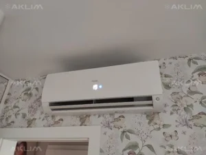 Montaż klimatyzacji Haier jednostka wewnętrzna Flexis