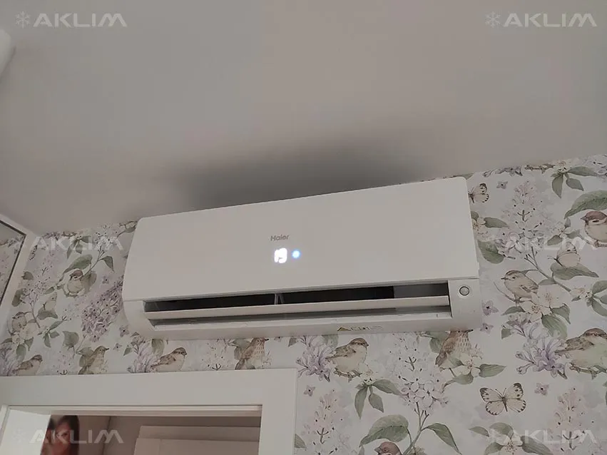 Montaż klimatyzacji Haier jednostka wewnętrzna Flexis
