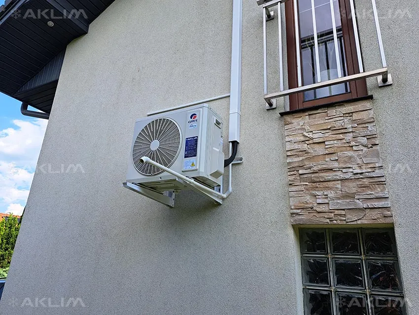 Montaż klimatyzacji do domu Gree Pular 3,2 kW jednostka zewnętrzna